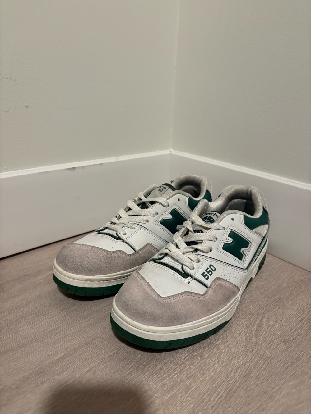 New Balance 550 Low-Top Sneakers in White, Gray & Green